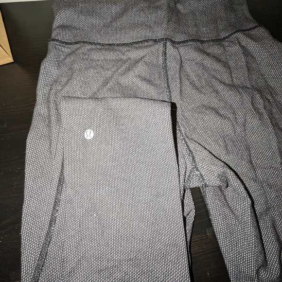 Lulu Skinny Will Pant - Picture 2 of 5